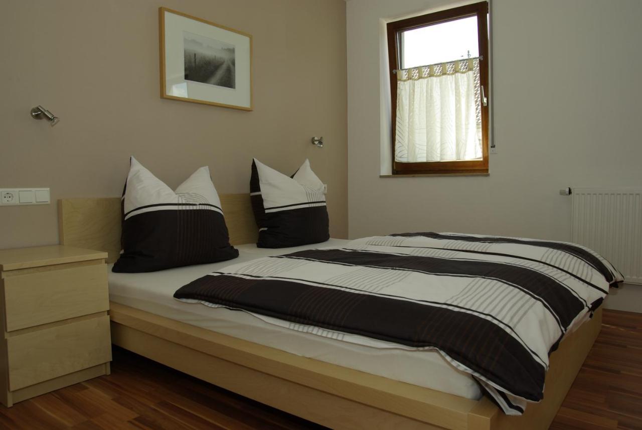 Gaestezimmer Zwischen Neckar Und Enz Hotel Besigheim Kültér fotó